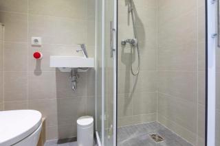 Studio with a panoramic view at the top floor of a residence with a pool - Antibes - 4