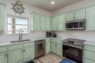 Sun Spot - True Gulf Front Private Home with lovely gulf side deck, home - Dauphin Island - 1