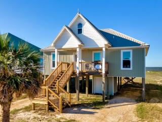 Tropical Paradise - North side beach beauty! PET FRIENDLY - Swimming, Kayaking, Boating or Fishing are just steps away! home - Dauphin Island - 0