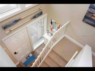 In the Heart of Harbour Town 2BR 2BA Pool Access Close to Beach - 6