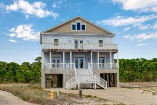 Purple Parrot - You will be AMAZED at the panoramic island views from the third floor crows nest! home - Dauphin Island - 9