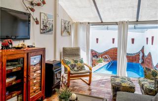 Stunning Home In Sayalonga - 8
