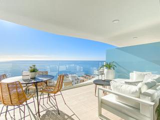 AMAZING SEA VIEWS - The Wave, Brand new apartment - 0
