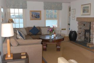 Dunedin - Waterside location, private garden and buckets of charm - 6