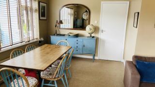 Number 20 - Central, Classic style, Private and Parking - 6