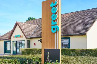 Greet Hotel Versailles - Voisins Le Bretonneux - Voisins-le-Bretonneux - 4