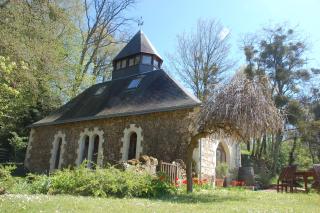 Le Logis du Pressoir Self Catering Gites in beautiful 18th Century Estate in the heart of the Loire Valley with heated pool and extensive grounds. - Brion - 3