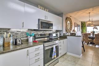Sunny SPI Las Villas Condo with Resort Amenities! - South Padre Island - 3
