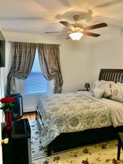 Stylish, Cozy 2BR Private Apt, 1st Floor, Well-Appointed, Near Providence, MA, RI Line, I-95 Access - 9