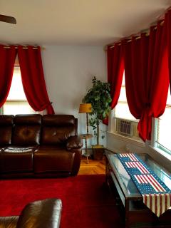 Stylish, Cozy 2BR Private Apt, 1st Floor, Well-Appointed, Near Providence, MA, RI Line, I-95 Access - Pawtucket - 3