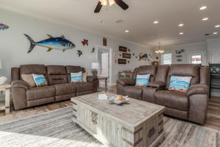 Awake on the Gulf - GULF FRONT! Gaze up at the stars from your large deck while listening to the waves crash, home - Dauphin Island - 6