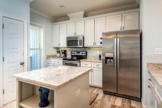 Awake on the Gulf - GULF FRONT! Gaze up at the stars from your large deck while listening to the waves crash, home - Dauphin Island - 2