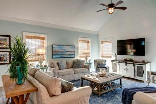 Great Escape to Dauphin Island - Fun for the whole family! Tremendous gulf views - one minute to the boardwalk! home - Dauphin Island - 6
