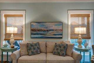 Great Escape to Dauphin Island - Fun for the whole family! Tremendous gulf views - one minute to the boardwalk! home - Dauphin Island - 1