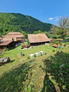 House of Rei with Hot tube - 2