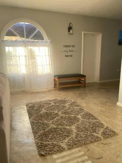 Coastal Beauty - Beautiful Penthouse Condo in Ocho Rios - Ocho Ríos - 3