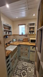 1 & 2 Studio Suite - Nelson - 5