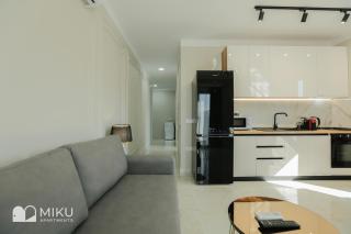Miku Apartment - Lovely 1 Bedroom Spectacular View - Tirana - 9