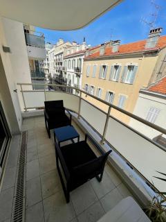 Apartment Montaigne - 3