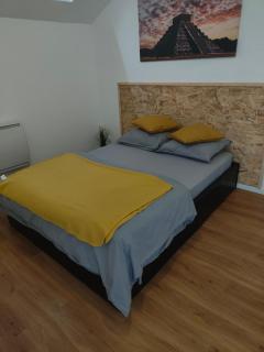 Les Lofts De Provins: Apt 1 - Provins - 2