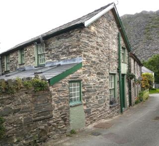 Ty Hen - Quirky Grade II Listed Cottage - Blaenau Ffestiniog - 0