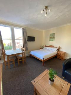 Ocean Bay Holiday Apartments - 9