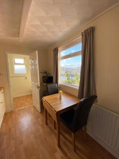 Ocean Bay Holiday Apartments - Paignton - 5