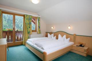 Hotel Die Arlbergerin - Tiroler Gemütlichkeit & Design - Sankt Anton am Arlberg - 9