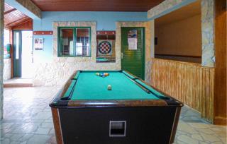 Gorgeous Home In Jesenice Dugi Rat - Krilo - 7