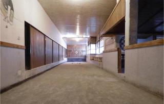 Gorgeous Home In Jesenice Dugi Rat - 2
