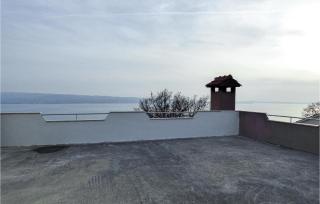Gorgeous Home In Jesenice Dugi Rat - Krilo - 1