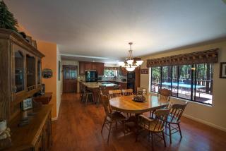 Bruin's Den - Wawona - 7