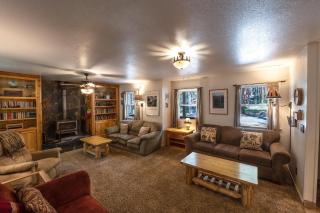 Friends Lodge - Wawona - 4