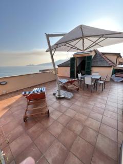 WELCOME RIVIERA - ATTICO SAN FAUSTINO 165 mq più 110 mq di terrazza- IN VILLA 700 ,VISTA MARE STREPITOSA-100 m dalla spiaggia-PARKING ESCLUSIVO - Rapallo - 1