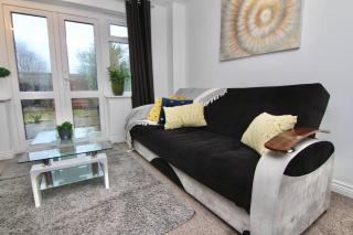 Daimler House - Cosy Home Near Coventry City Centre - 8