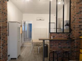 Appartement T2 48 m2 indépendant parking public gratuit à proximité - Béziers - 1