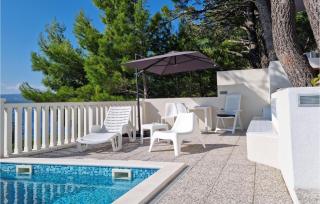 Beautiful Apartment In Lokva Rogoznica - Lokva Rogoznica - 9