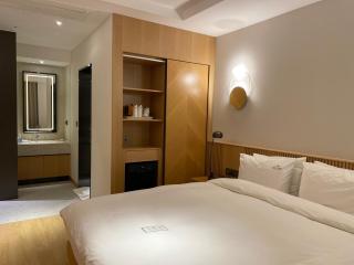 Hotel Avenue - Changwon - 4