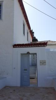 Metochi Athentic Hospitality - Hidra - 9
