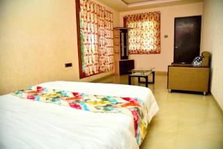 MERIDIAN VILLA - Besides Valley View with Swimming pool & Strawberry Farms - Mahabaleshwar - 1
