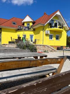 Csikós Apartman - Gyenesdiás - 8