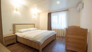 Big Terrace apartment on Liberty Square - Tbilisi - 4