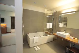 Cosmopolitan Hotel - 9