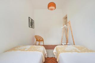 Light-Filled & Renovated Apartment, By TimeCooler - Lisbona - 5