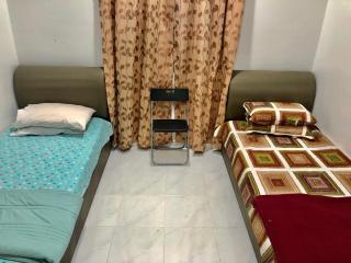 Lakse Inn Homestay - Kampong Pengkalan Maras - 1