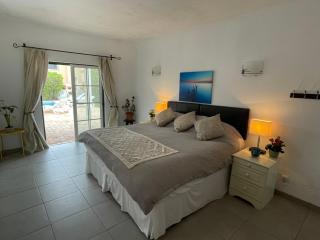 Spacious 3 bedroom villa with pool - Luz - 2