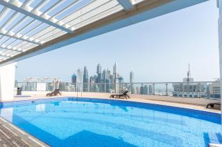 Modern 1BR Apartment in JLT Next to Metro with City Views - Dubai - 7