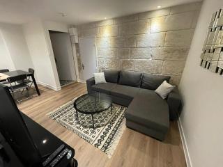 Le Black & White, hyper centre - paisible- wifi HD- NETFLIX- proche gare -Ideal couple et business - Niort - 7