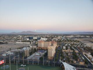 MGM Signature Suites 1BR Corner Penthouse Suite/Balcony 31st Floor - Las Vegas - 2