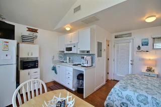 NC 12 56821-8 Condo - 1